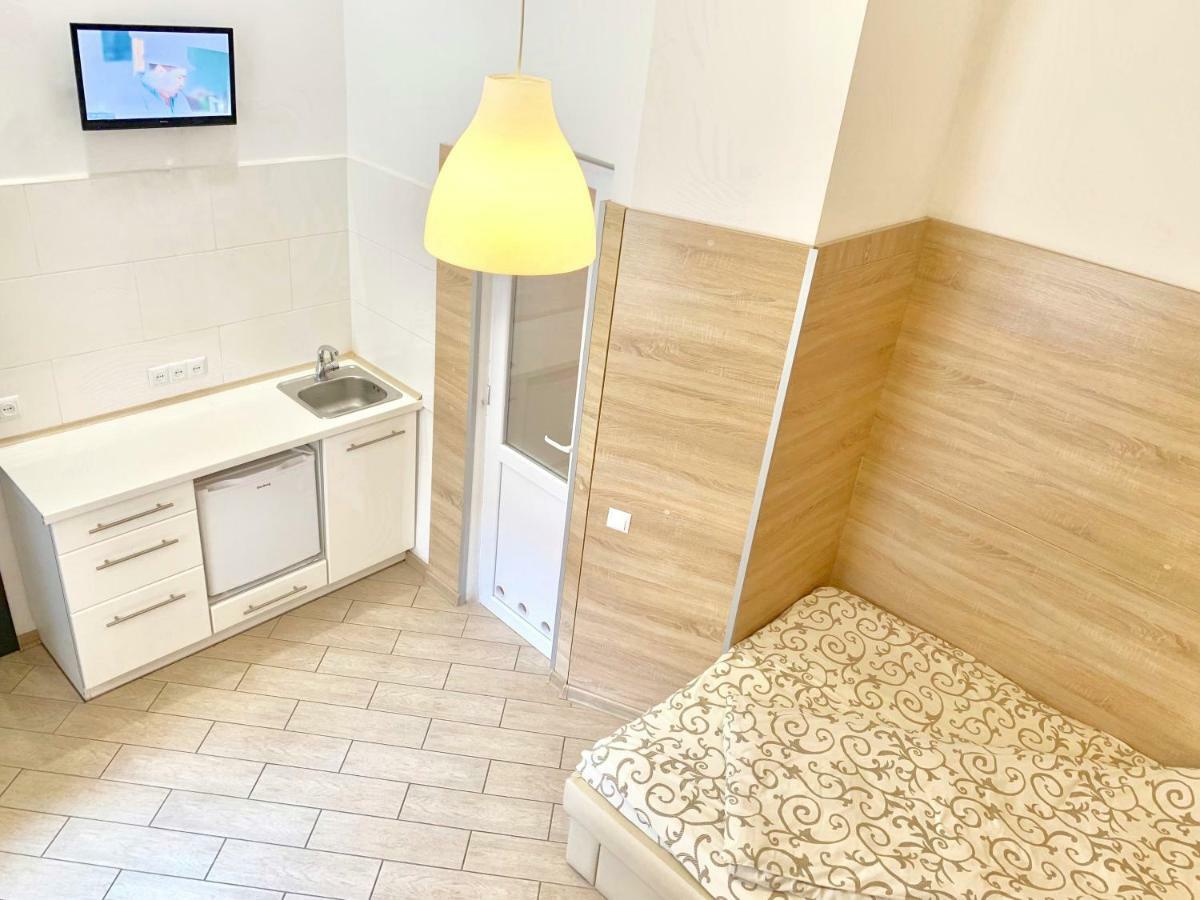 Smart Apartments: Central Lviv, Steps from Opera House Exterior photo